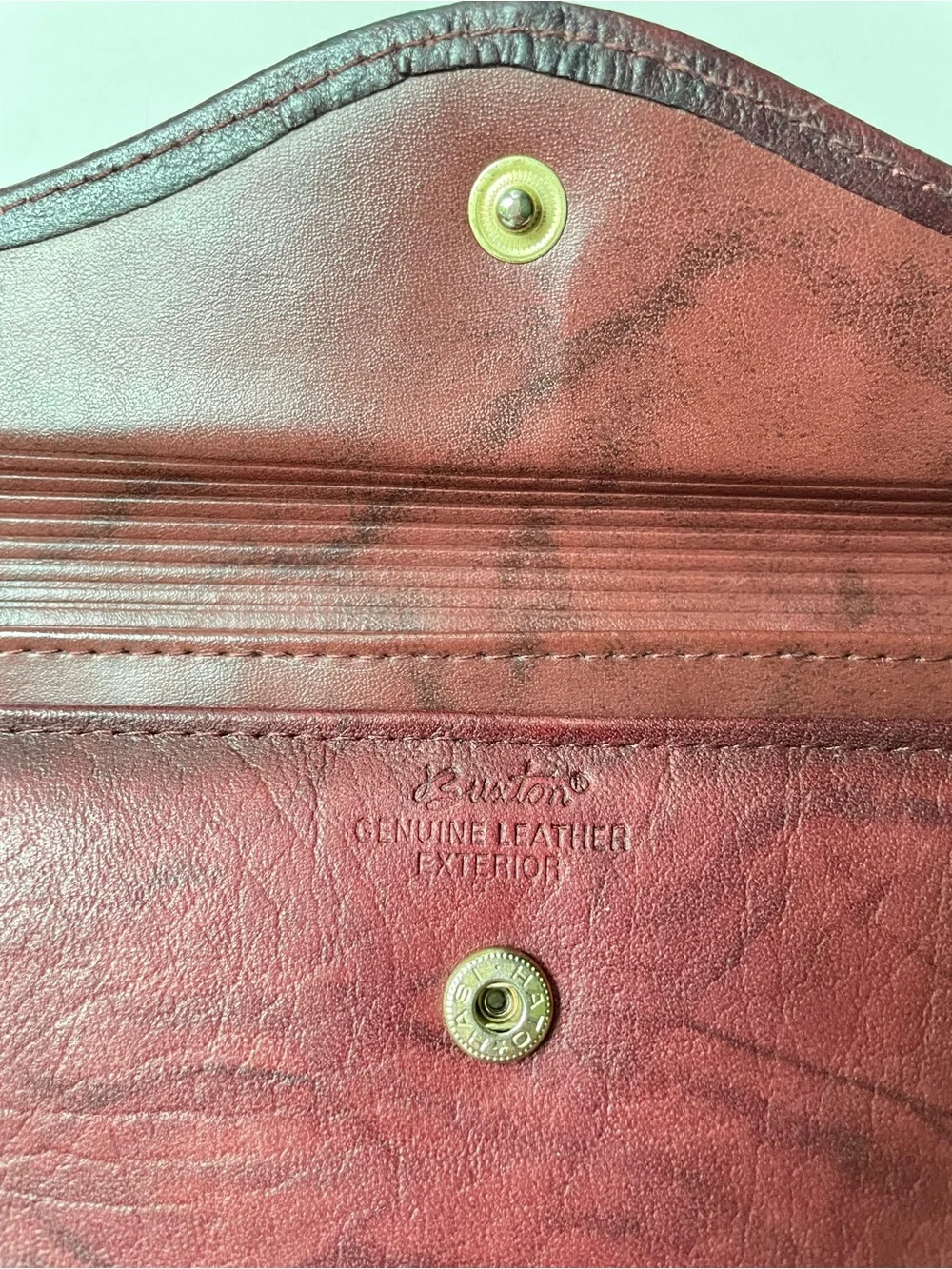 Buxton Women’s Burgundy Leather Envelope Wallet Embossed Logo Gold Hardware